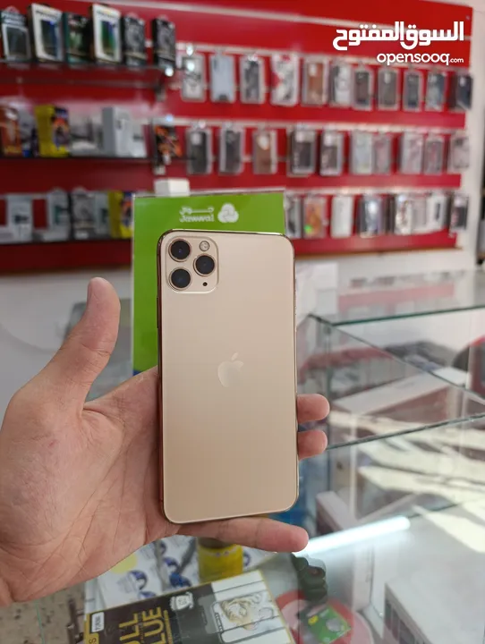 iPhone 11 pro max مستخدم نضيف