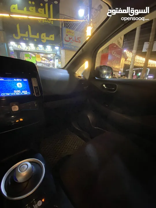 نيسان ليف SL بحالة ممتازة موديل 2014