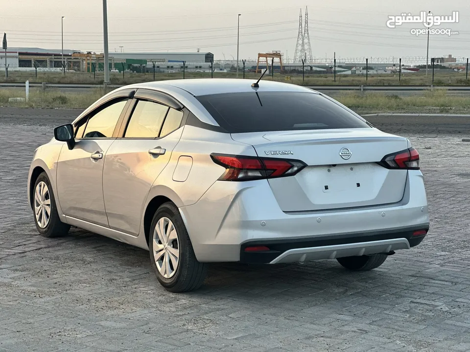 Nissan Versa 2020