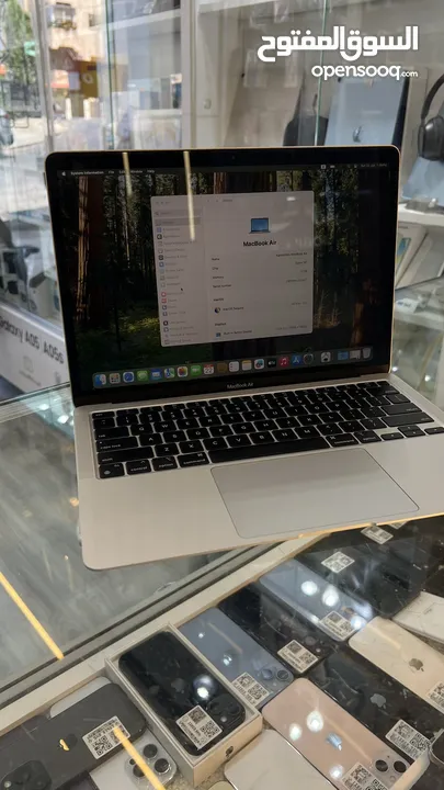 MacBook Air 2020 M1 / Battery : 92% 8G ram / 256GB
