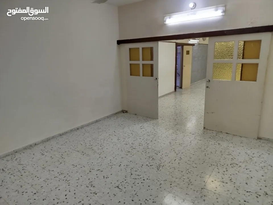 شقه للايجار طولكرم الخير الشرقي