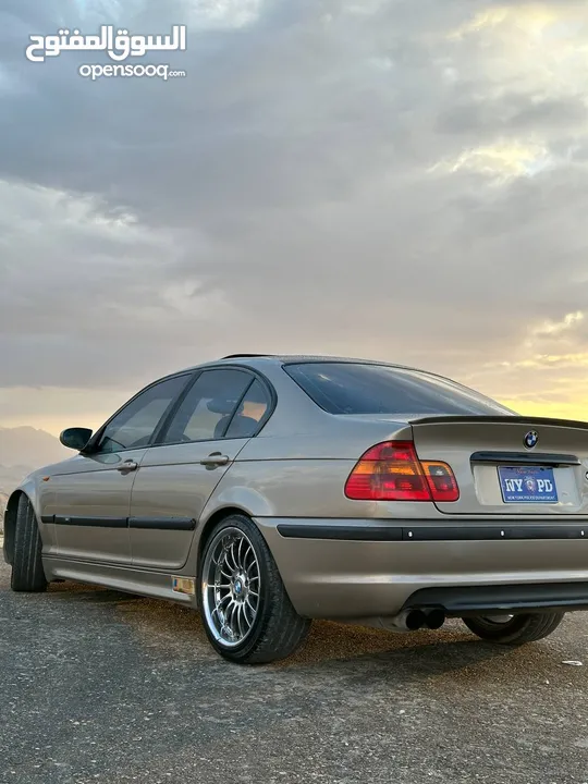 للبيع او اقساط عن طريق بنك العربي الاسلامي BMW E46/ موديل 2000