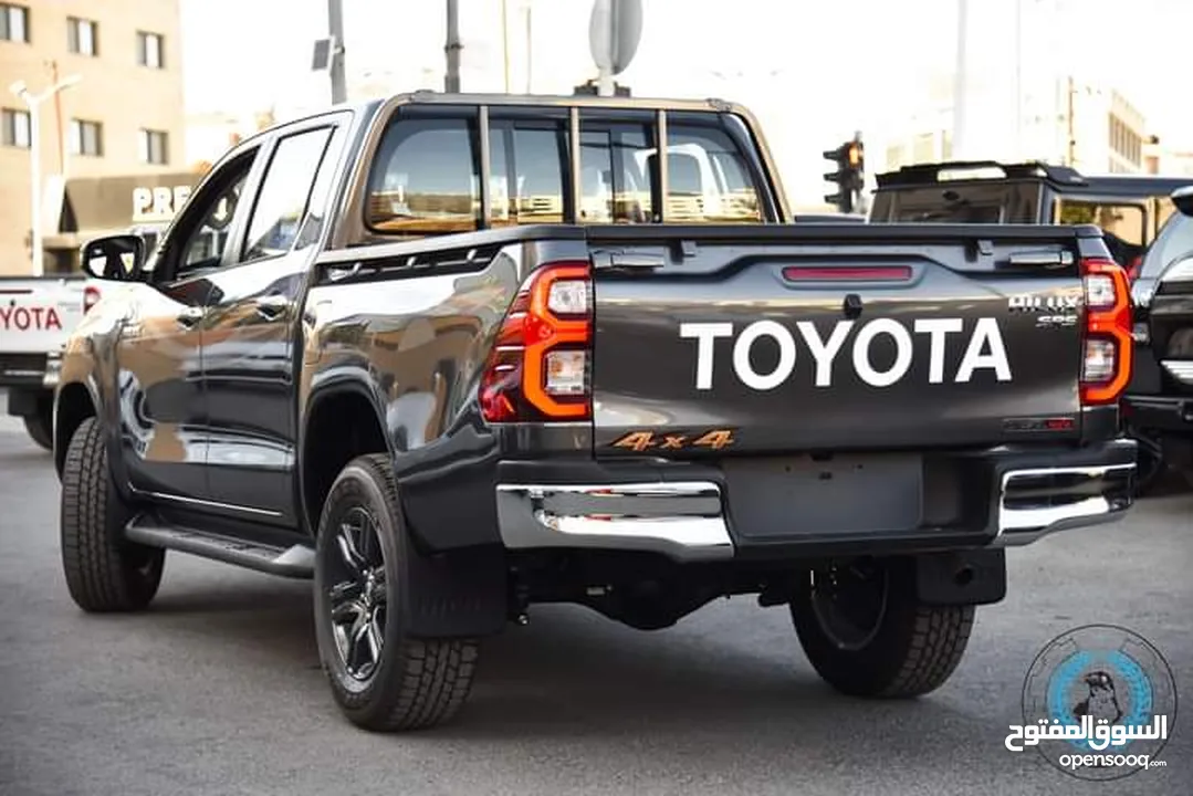 جير عادي Toyota Hilux عداد زيرو موديل 2023