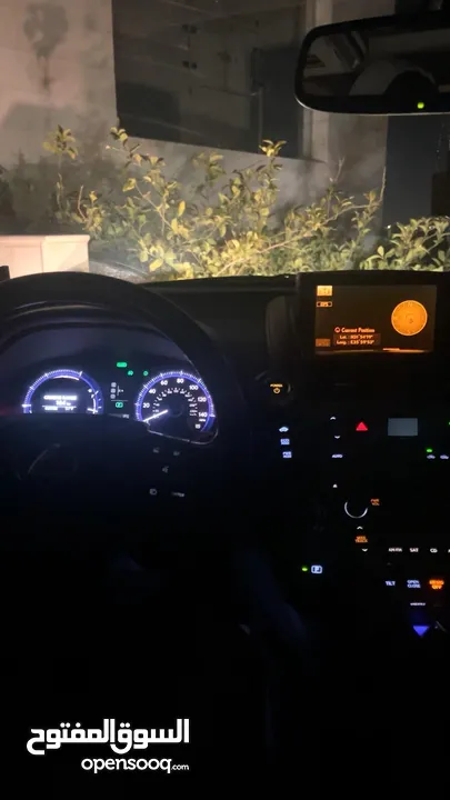 لكزس hs250h للبيع موديل 2010