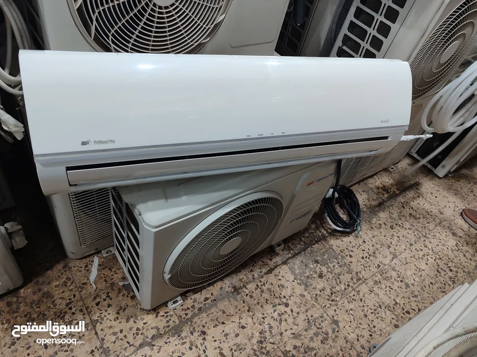 مكيفات مستعملة إنڨيرتر و عادي شامل التركيب في حالة ممتازة.