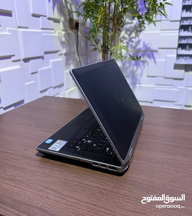 لابتوب Dell كور اي سفن