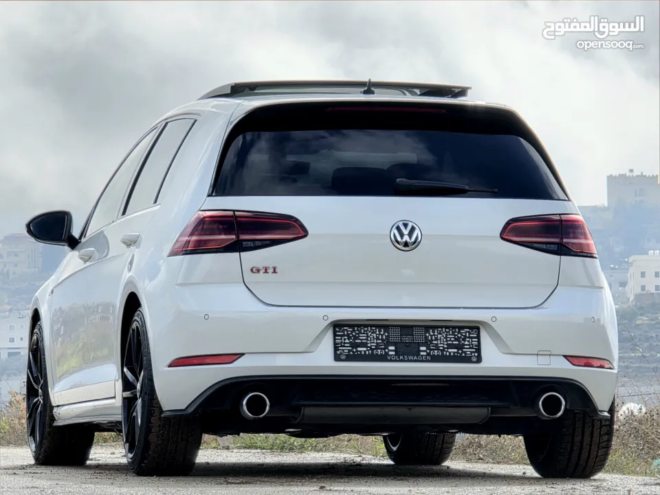 جولف GTI فل الفل نخب