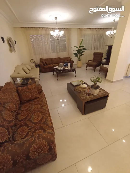 شقة للبيع في ام السماق قرب مسجد التلاوي