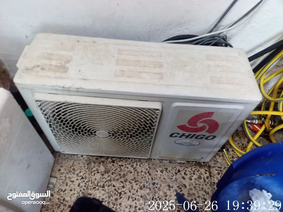 مكيفات عادي نظيف جدا وانواع ممتازه جدا كامل اغراضو وغازو فل مواسير جداد ريموت موجود وسلك كنترول موجو