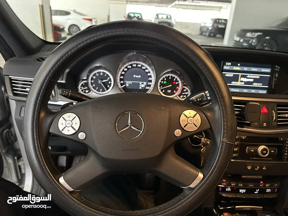 Excellent condition Mercedes E300