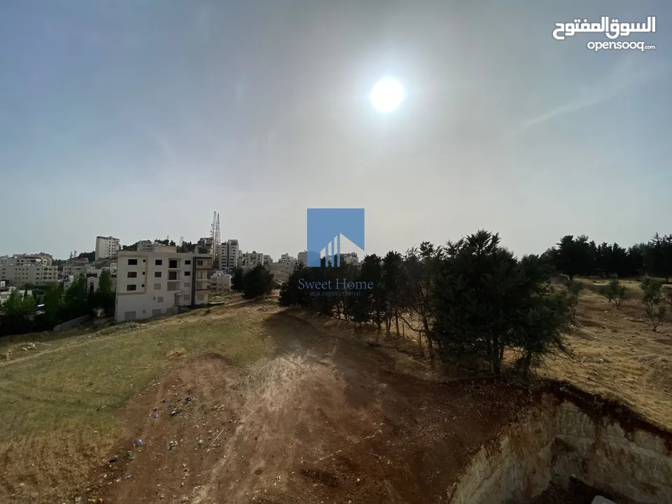 شقة فاخرة للبيع في خلدا  - خلف بردايس وقرب المدارس المستقلة طابق ثالث 145م مع روف 160م لم تسكن