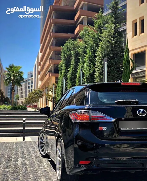 لكزس ct200