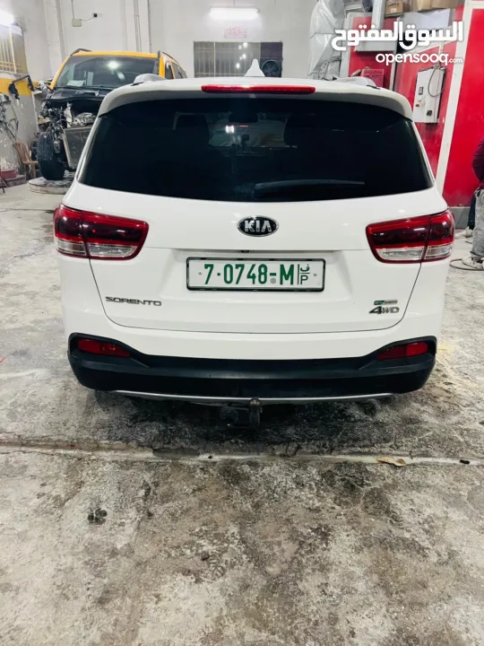 كيا سورنتو 2016
