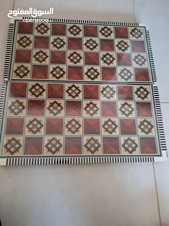 طاوله نرد برسمه جميله ومريحه بألوان زاهيه  سعر خرافي