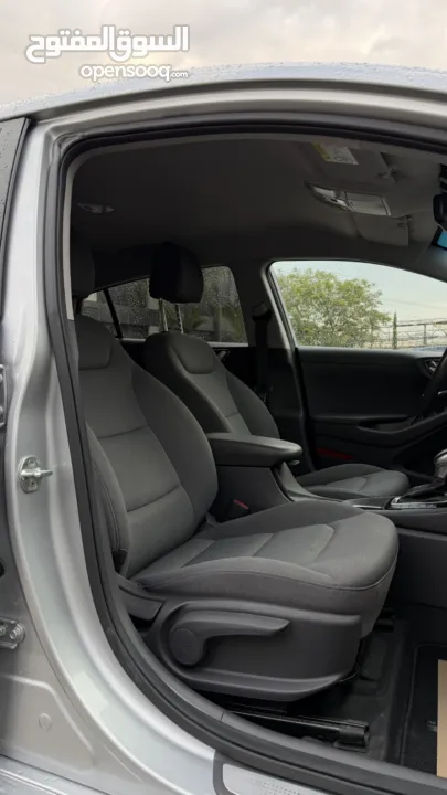 هونداي ايونك ترخيص 2022 محرك 1600 هايبرد جير أوتوماتيك 141 حصان