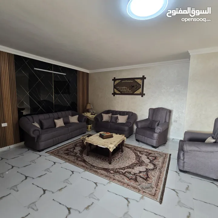 شقق مفروشة جاهزة للبيع.