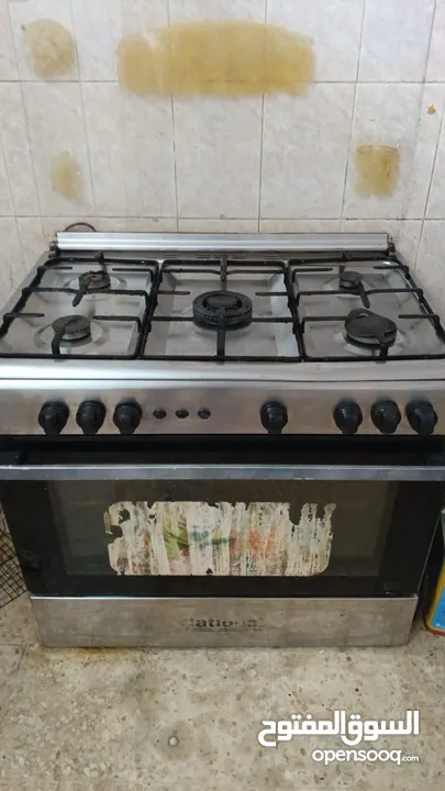 غاز مستعمل للبيع مع قيزر القيزر استخدام شهر