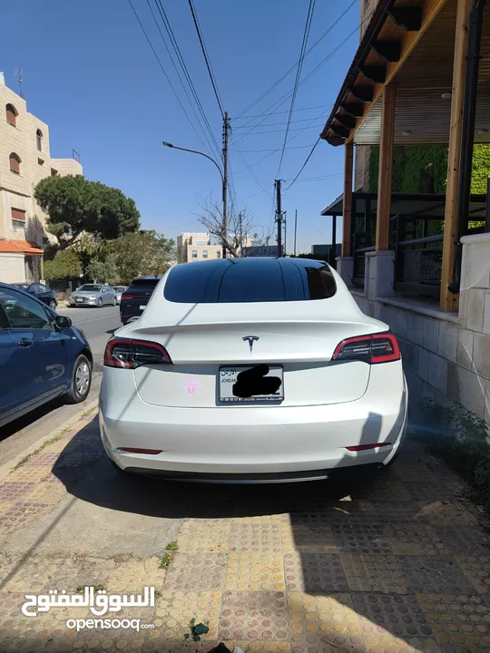 تيسلا 3 موديل 2023 كلين تايتل بحالة الوكالة لون ابيض وغرفة ابيض