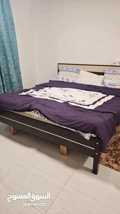 King size bed + Raha Mattress + Dressing table سرير بحجم كينج + مرتبة رها + طاولة زينة + مرآة