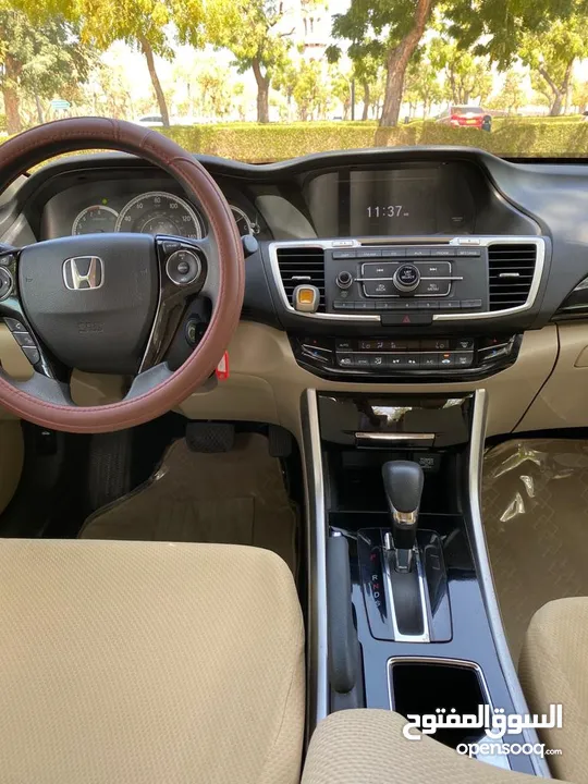 هوندا اكورد للإيجار Honda Accord car rental- خريف صلاله