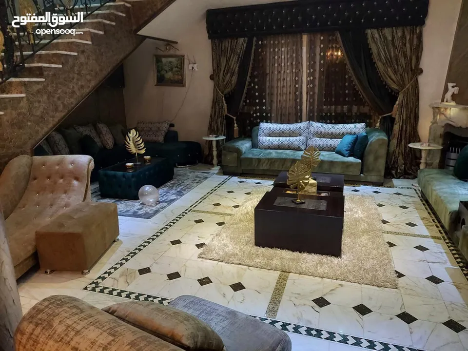 للبيع فيلا شبه قصر في اجمل مواقع دابوق الهادئه 1050 م