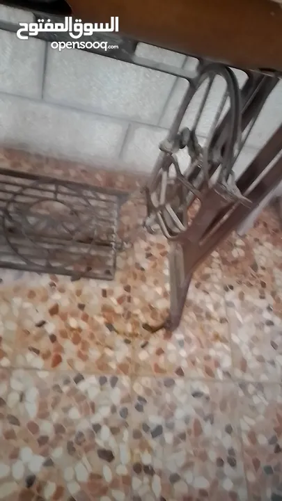 ماكينة خياطة بحاله جيده جدا
