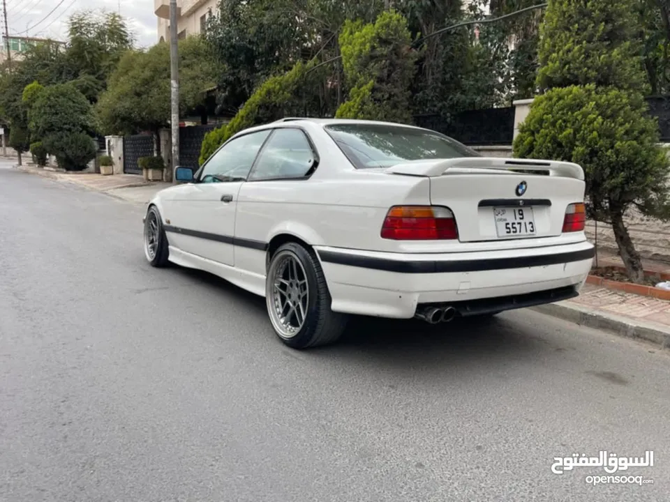 BMW_ سيارة بي ام