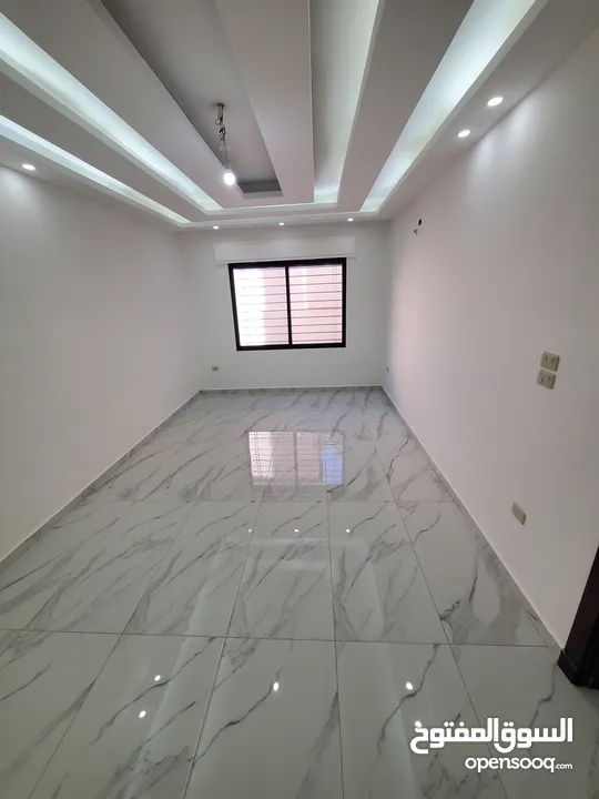 بالاقساط من المالك طابق ارضي 150م + حديقة 130م (مدخل مستقل + كراج خاص) في شفابدران - دوار التطبيقية