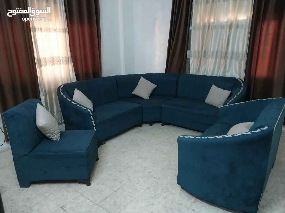 للبيع طقم كورنر