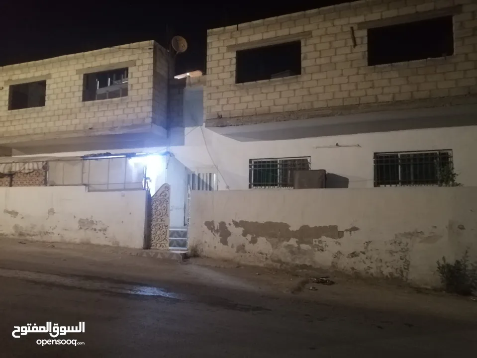 بيت للبيع الزرقاء اول طلوع حسن