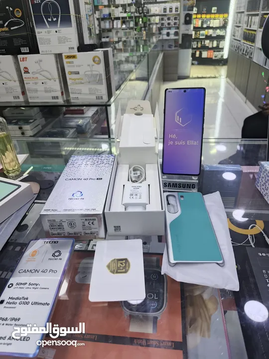 الحديث وصل CAMON 40 PRO 4G  معه كامل اغراضو جيجا 256 رام 24 متوفر توصيل