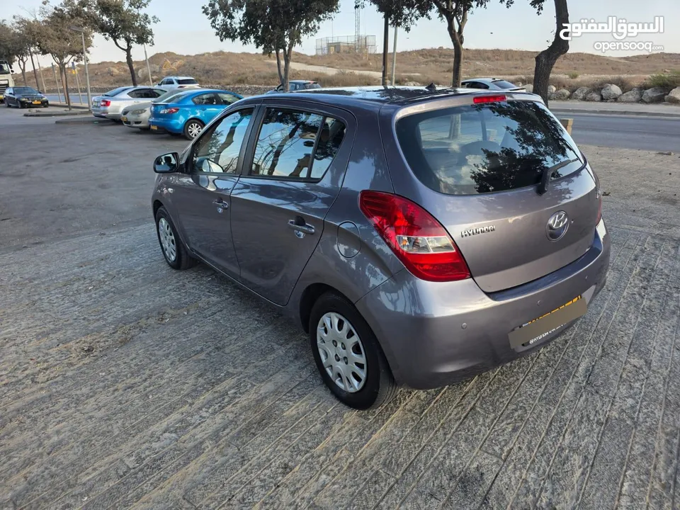 يونداي i20
