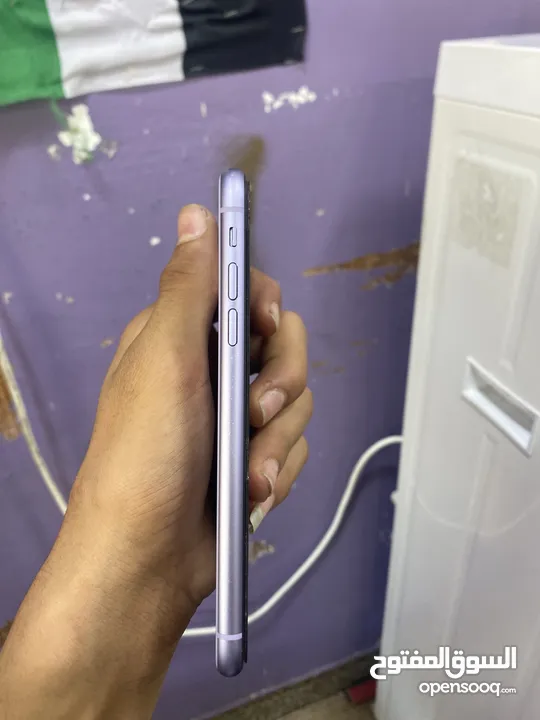 ‏iPhone 11 للبيع