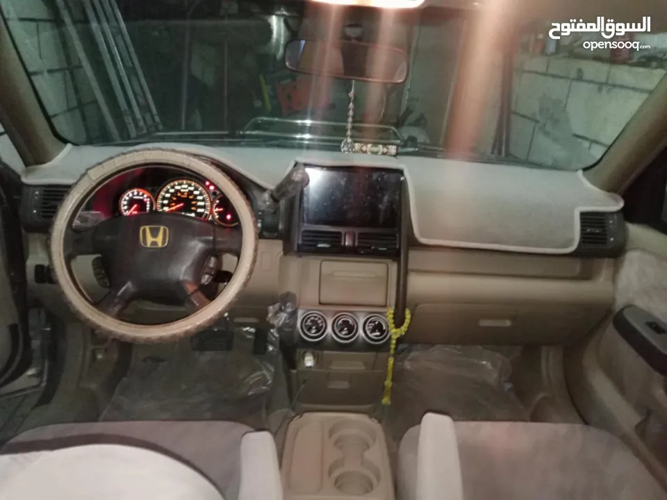 هوندا CR V فحص 2جيد خلفي وأمامي مضروب علا راس الجب بحاله ممتازه ولا بحاجه اي من الصيانه بس شعر وروح