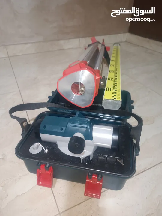 ميزان قامه بوش مع حامل ثلاثى مع مسطره 5 متر صيني BOSCH GOL 32D + BT160 + GR500  ...... .............