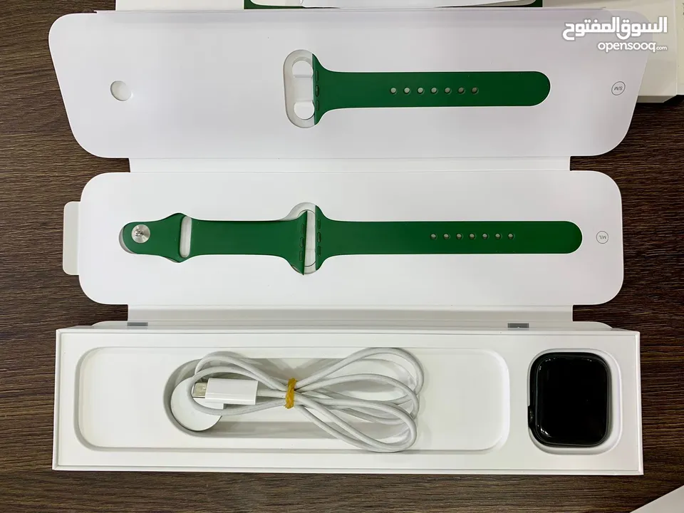 Apple Watch Series 7 (GPS, 45mm) Green Aluminum Case with Clover Sport Band