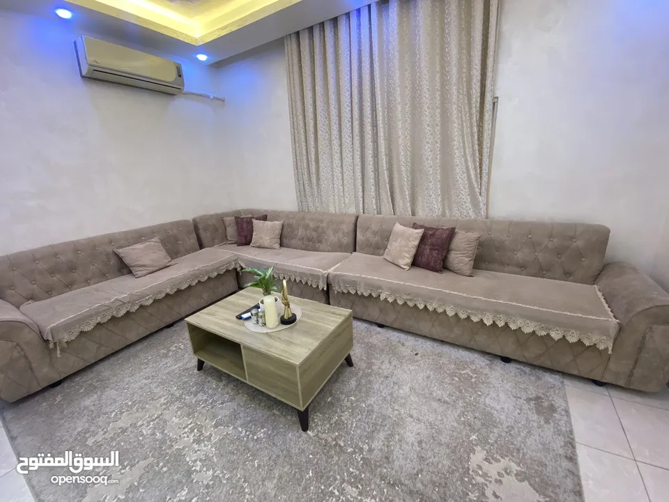 طقم كورنر بحالة جيدة جدا