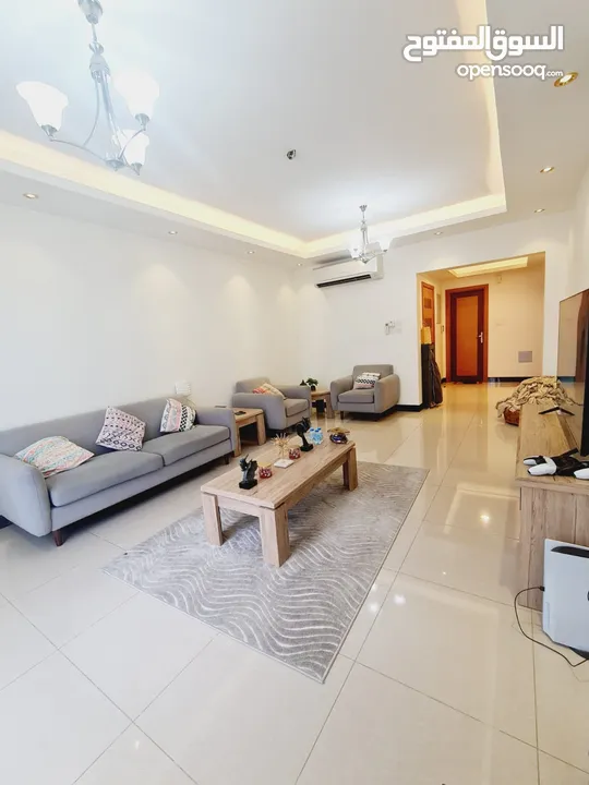 شقة مؤثثة رائعة للإيجار في مسقط منطقة  غلا لمدة 3 اشهر شامل الإنترنت