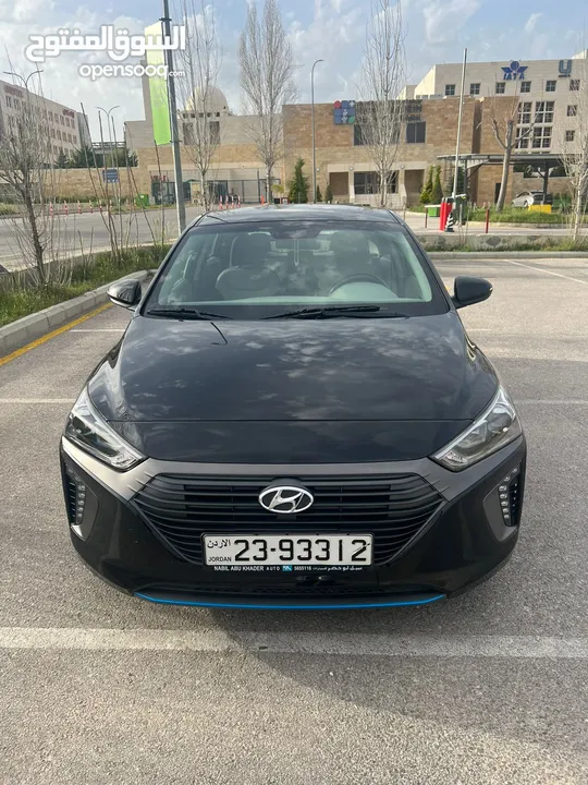 Black Hyundai Ioniq 2017