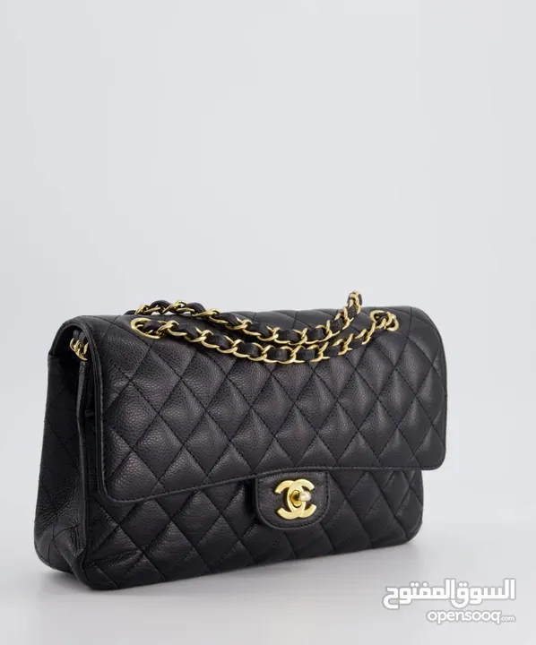 حقيبة شانيل النموذجية الكلاسيكية / Chanel Classic Flap Bag