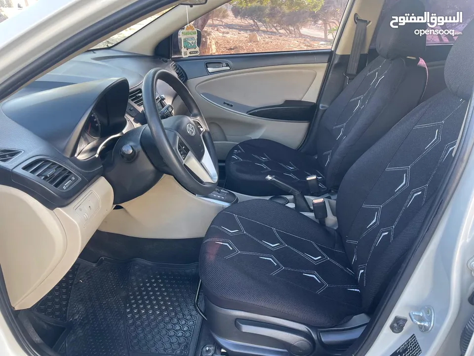 متوفر للبيع هونداي اكسنت 2017 . هوندا سيفيك 2009. كيا بيكانتو 2021