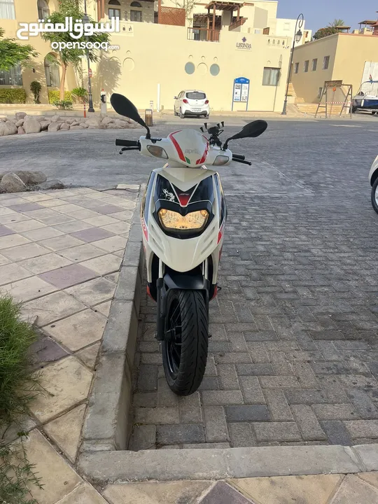 سكوتر ابريليا 150 cc