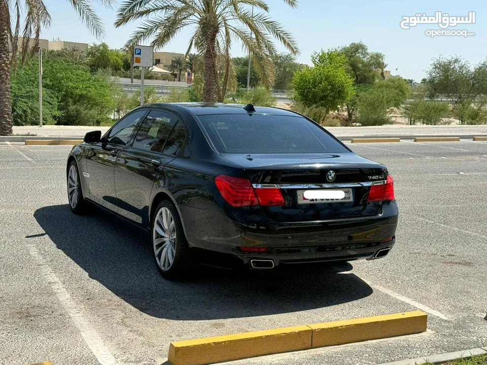 BMW 740Li 2010 (Black)