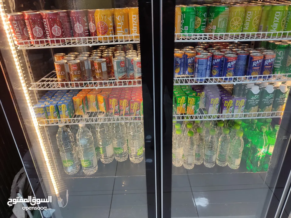 مطعم معجنات و قهوة للبيع لعدم التفرغ