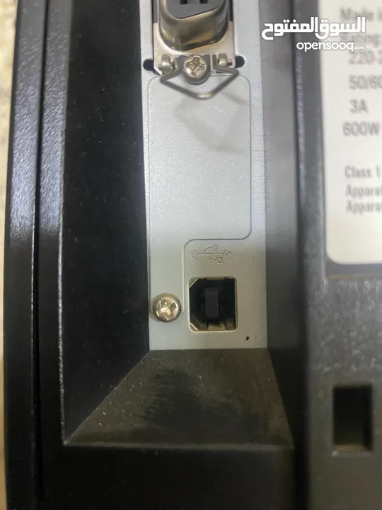 طابعة lexmark الاصلية اسراءيلة مش ملونة يوجد معها شاحن شغالة حبرها رخيص بالاسواق ممتازة للمکاتب