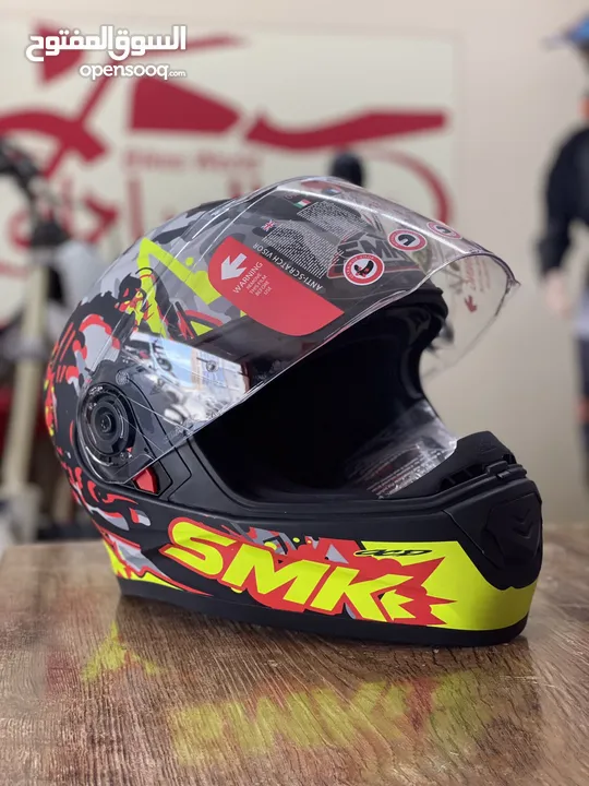 Helmet Twister SMK