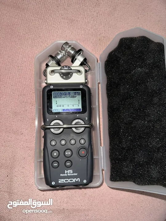 Zoom Four-Track Portable Recorder H5 Handy Recorder