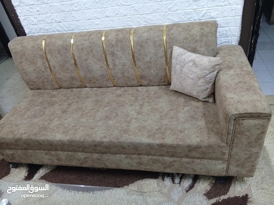 طقم كنب للبيع مستعمل خفيف