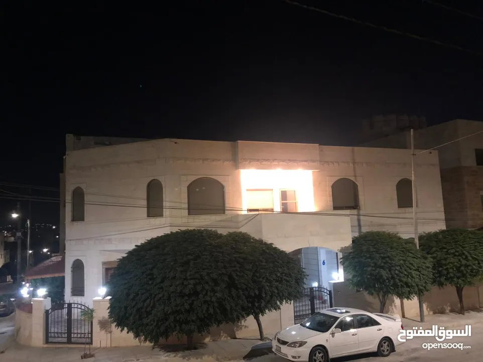 بيت مستقل للبيع في ابو نصير قرب دوار الروابدة