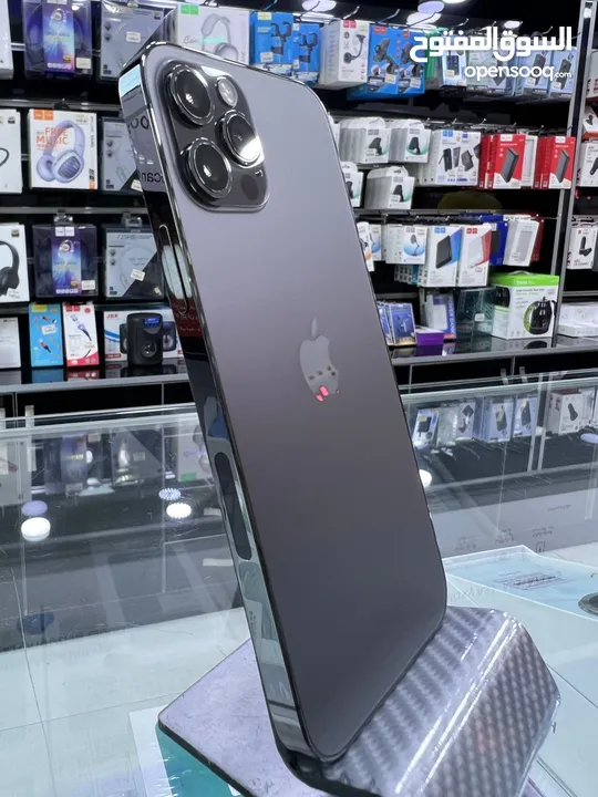 iPhone 12 Pro 256 GB ايفون 12 برو مستعمل  بحالة ممتازة 256 جيجابايت غير مفتوح او مصلح نهائيا (^ـ^)